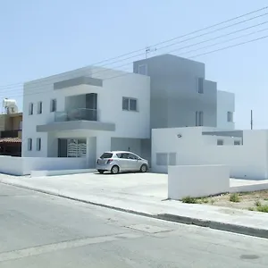 Tico Court פרבוליה