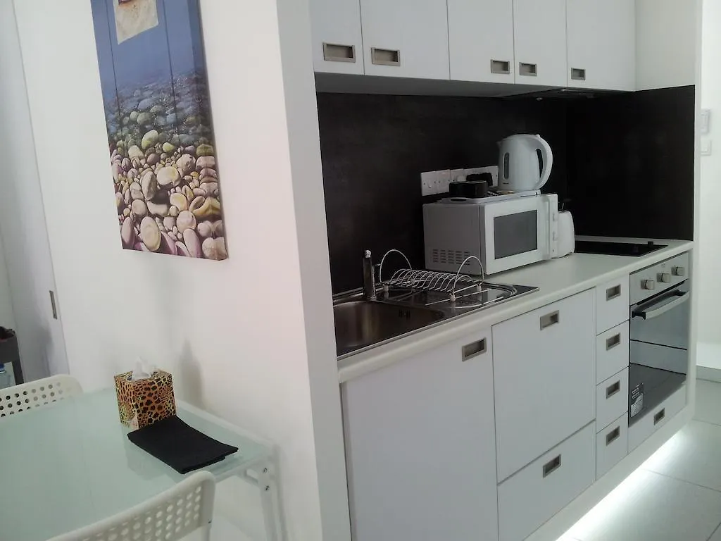 Yialos Luxury Apartments Perivolia