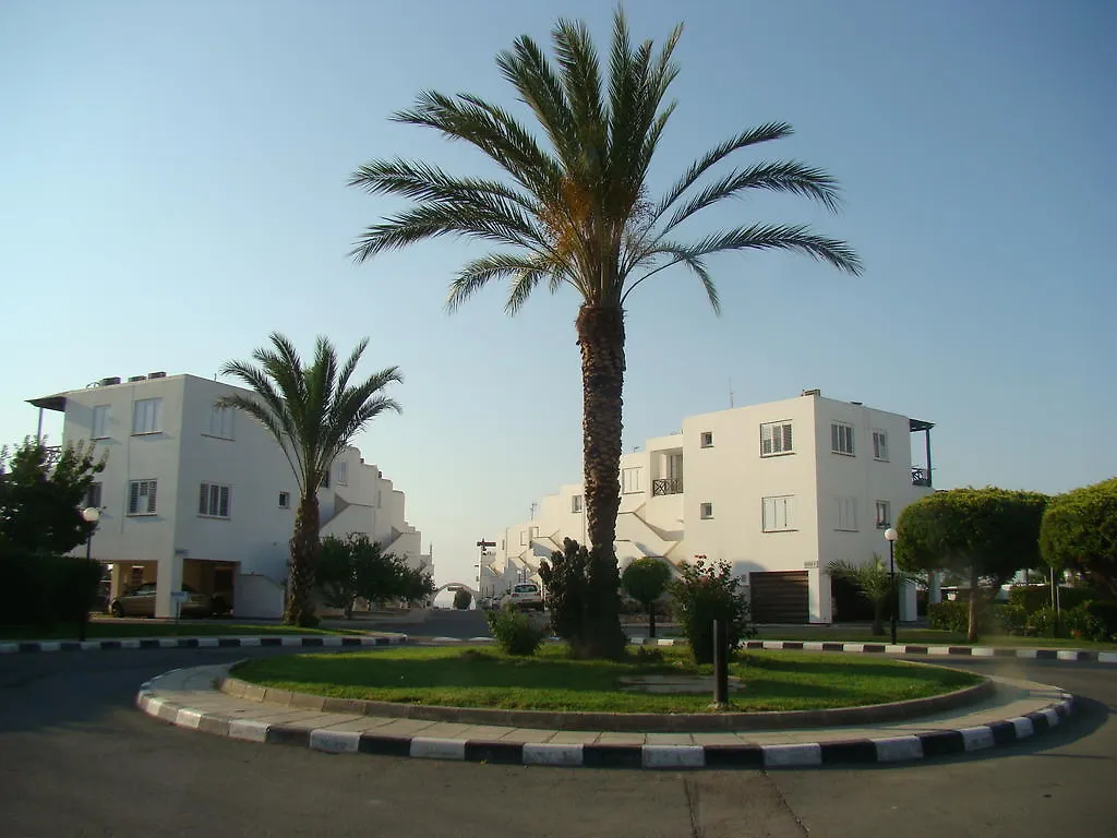 Yialos Luxury Apartments Perivolia
