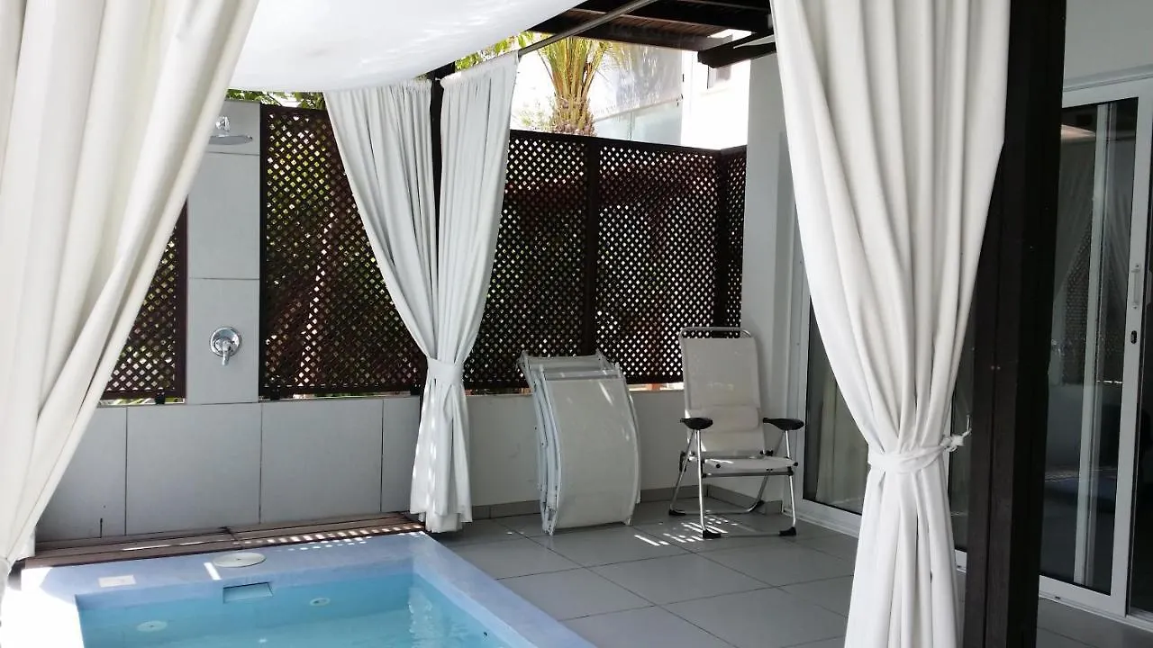Yialos Luxury Apartments Perivolia